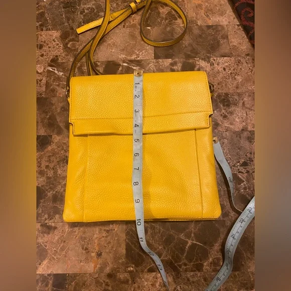 Sold🛑💛Vince Camuto~Leather Crossbody Front/Flap Color-Dandelion - Picture 11 of 12